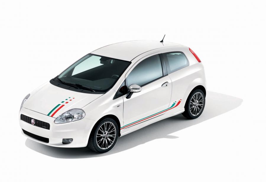  Fiat Grande Punto 2005 года  (фото 38 из 51)